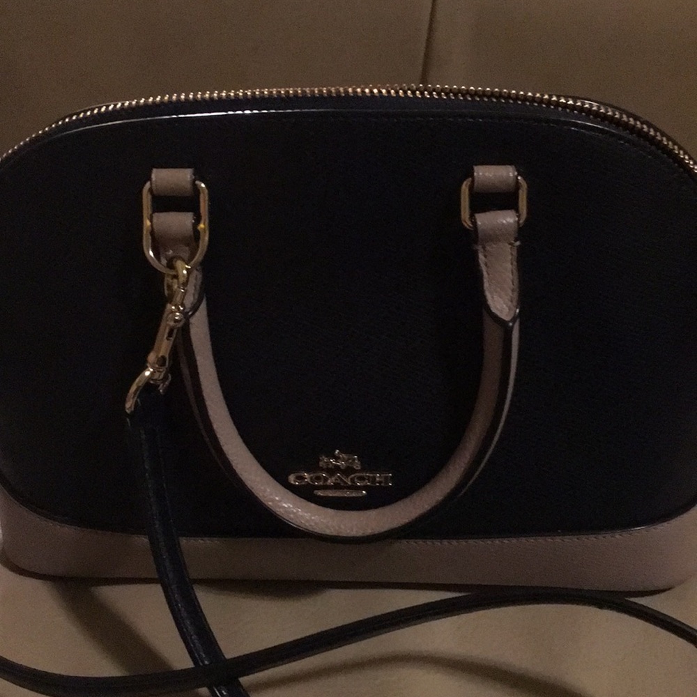Coach handbag crossbody